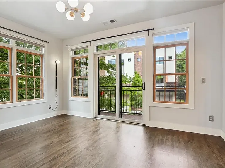 1300 Dekalb Ave #721 — Photo 8