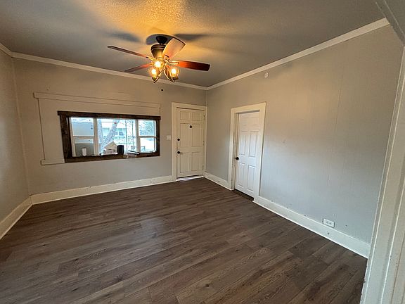 4th image of 1428 E Jefferson Ave