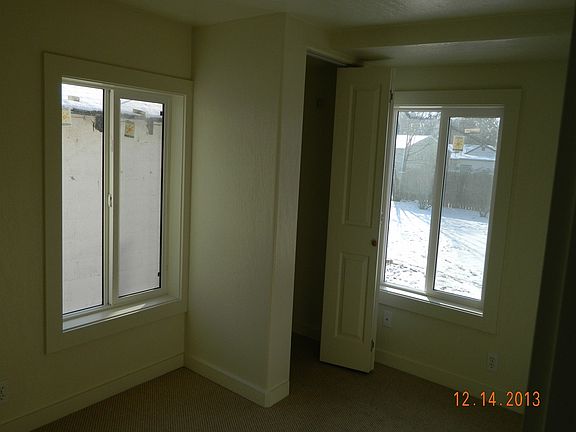 4th image of 214 E Denver St