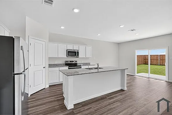 1257 Herring Dr — Photo 6