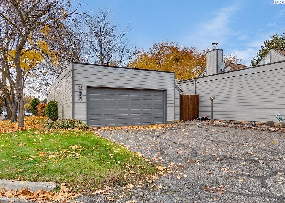 1st image of 2459 Marine Ct