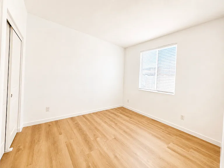 1460 Hummingbird Way — Photo 11
