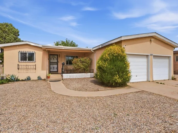 1015 Parsifal St NE, Albuquerque, NM 87112