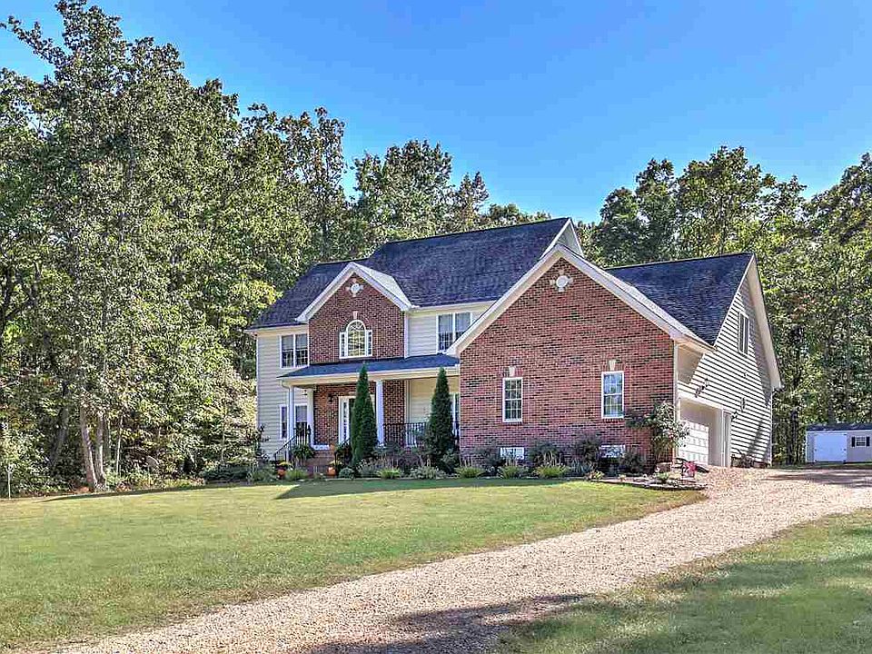 1st image of 76 Evan Ln