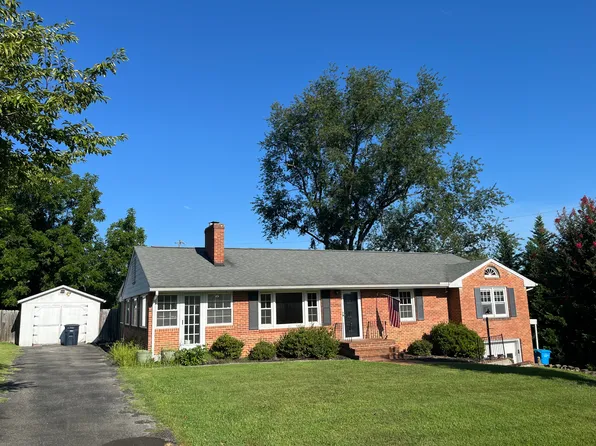 1955 Hope Rd SW, Roanoke, VA 24018