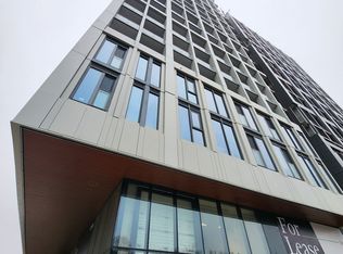 2020 Bathurst St #218, Toronto, ON M5P 2B9