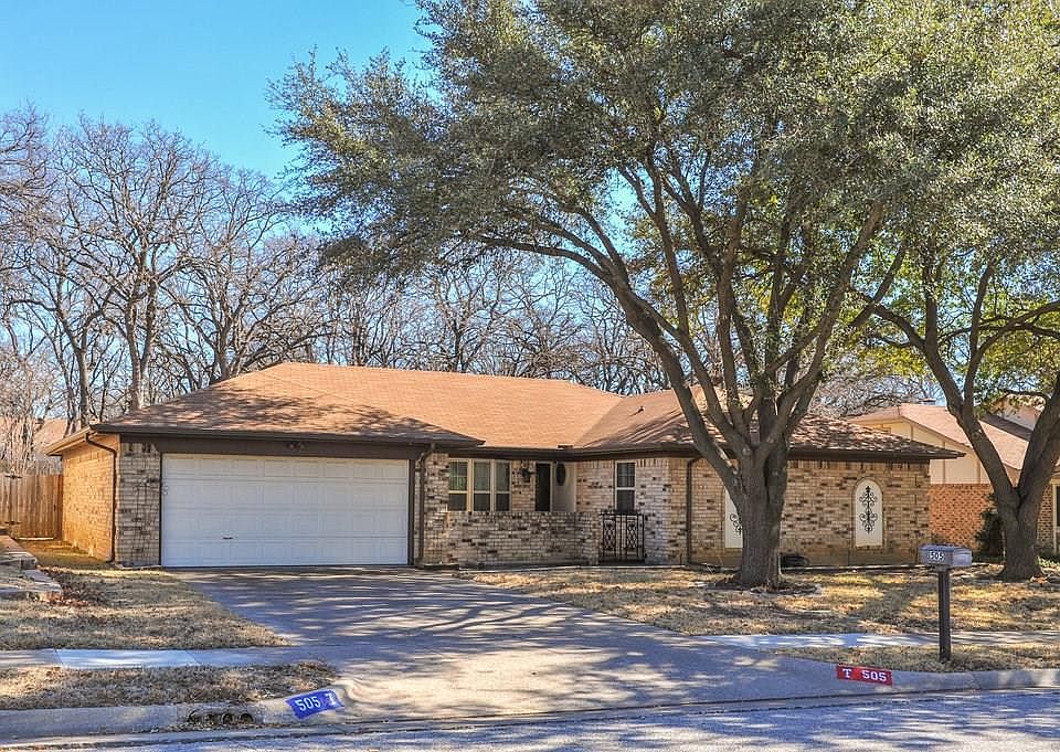 1st image of 505 Evans Dr
