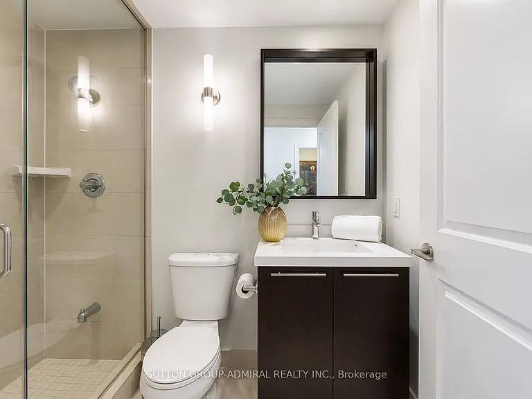 100 Harrison Garden Blvd #1521 — Photo 11