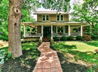 412 S Elm Ave, Saint Louis, MO 63119