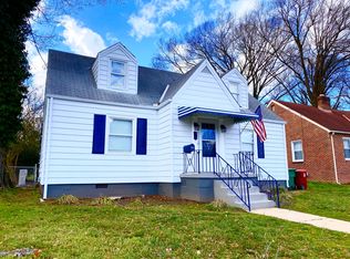 904 Colonial Ave, Colonial Heights, VA 23834