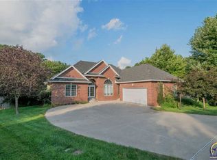 3200 NW 34th St, Topeka, KS 66618