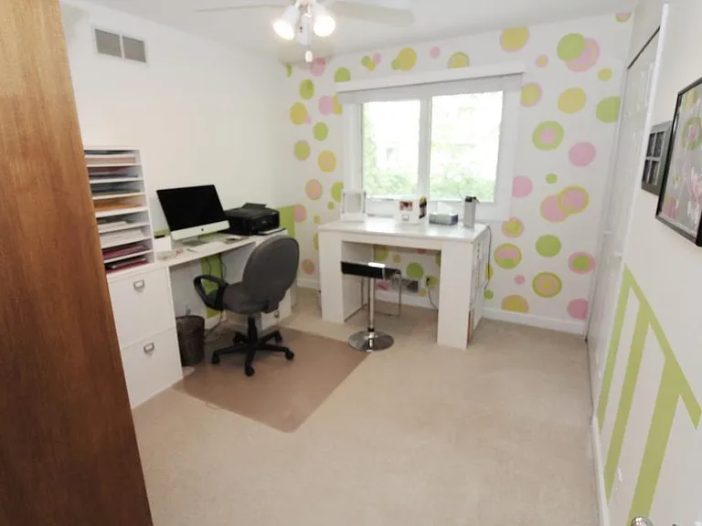 572 Kent Cir — Photo 6