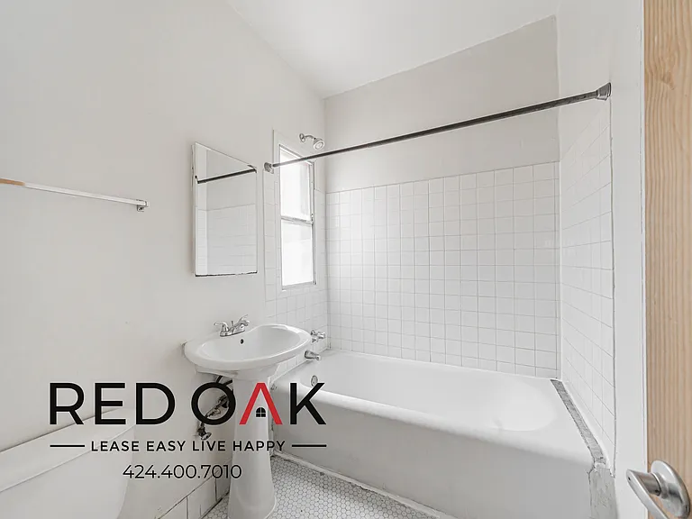 836 Sanborn Ave #304 — Photo 6