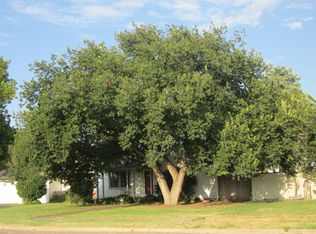 1204 Lexington St, Plainview, TX 79072