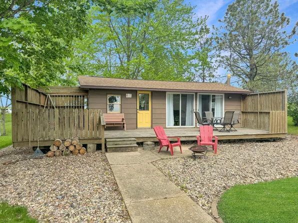 8 Park Ave, Slayton, MN 56172