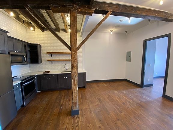 4th image of 267 Meserole St #3E
