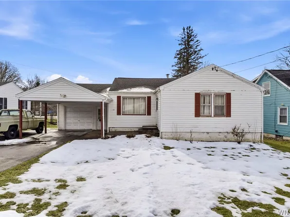 20 Allen St, Gowanda, NY 14070