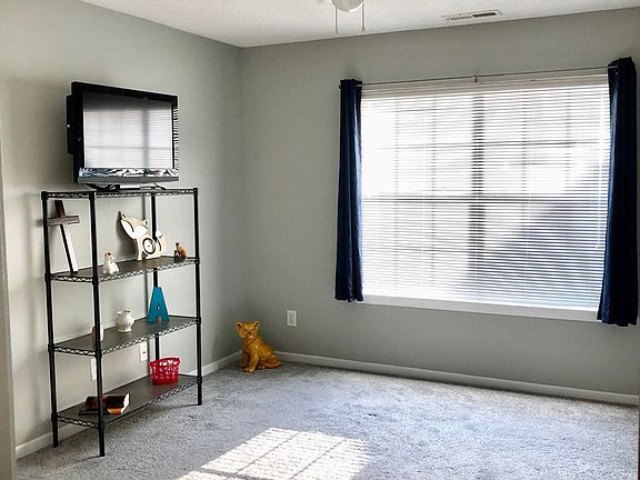 5th image of 2920 Mulberry Lane Unit B