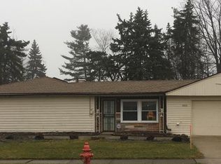 6033 Randy Rd, Bedford Heights, OH 44146