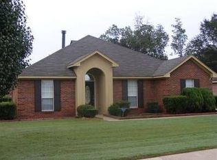 6321 Sycamore Dr, Montgomery, AL 36117