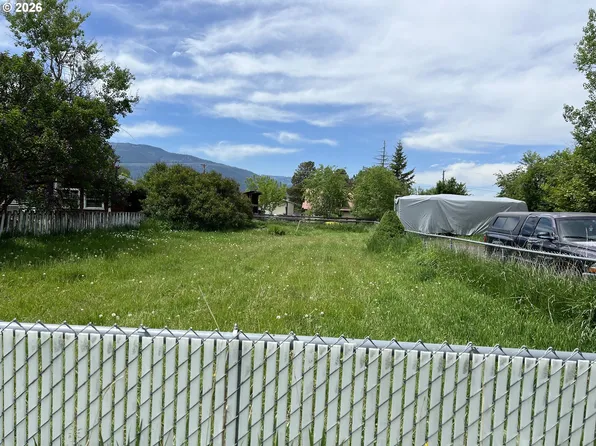 Depot St, Enterprise, OR 97828