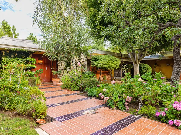 9966 Liebe Dr, Beverly Hills, CA 90210