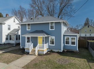 85 Edendale St, Springfield, MA 01104