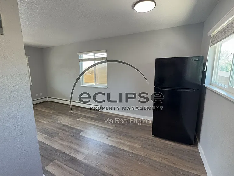 Summit View Apartments — Photo 85