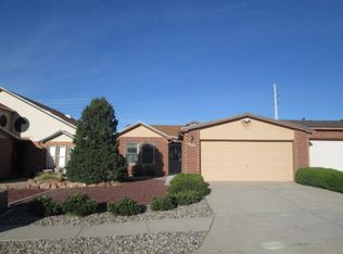 5025 Calle De Carino NE, Albuquerque, NM 87111