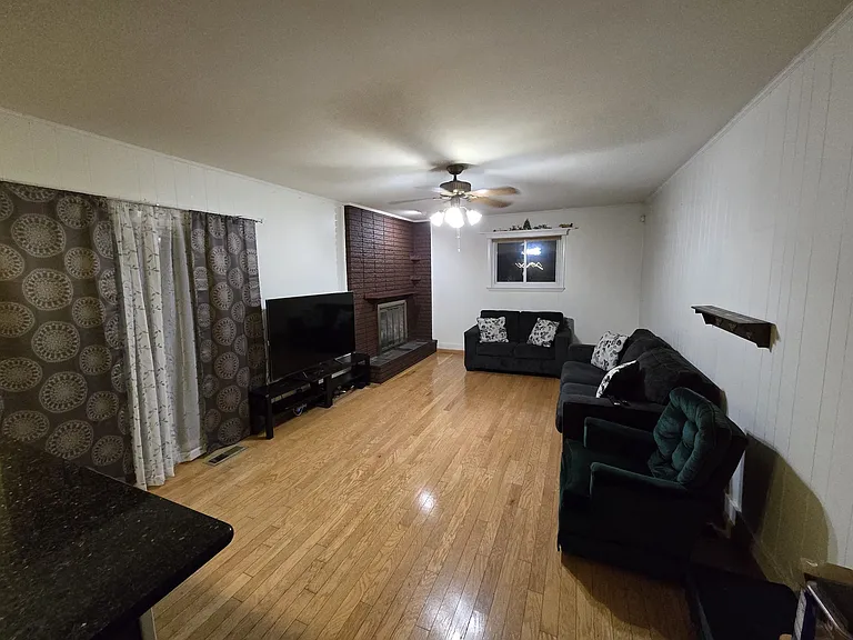 5054 Carnaby Dr — Photo 15
