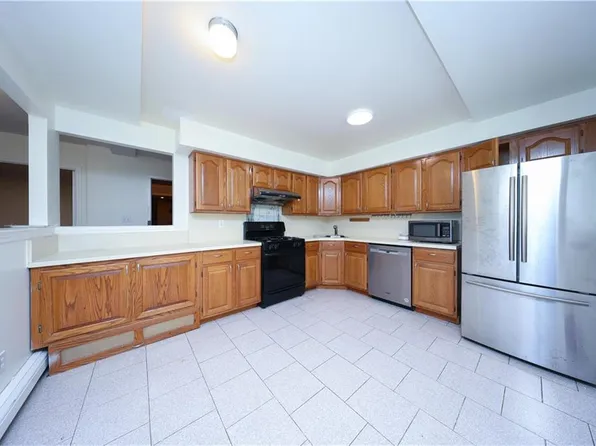 1856 East 13th Street image 8 of 27