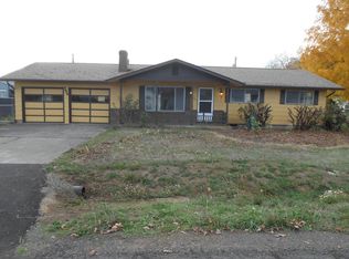 2860 Willow Dr, Lebanon, OR 97355