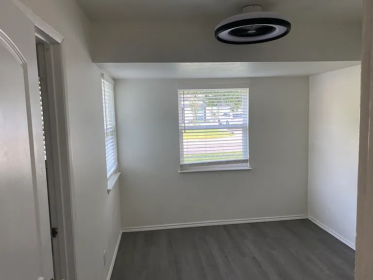 1104 Glenn Dr — Photo 8