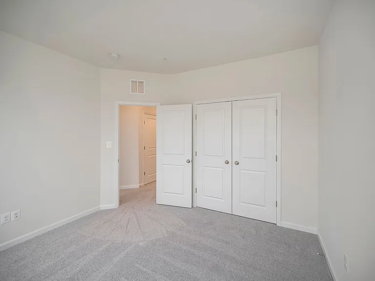 360 Coastal Ave #101 — Photo 27