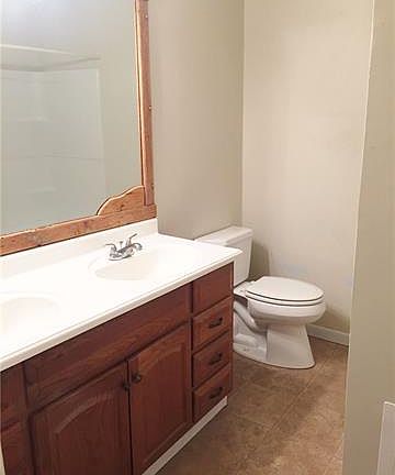 5th image of 14556 Honeysuckle Dr