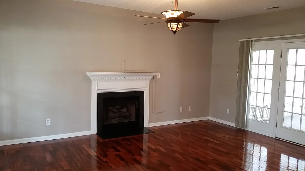 Building Photo - 205 Bentpine Dr