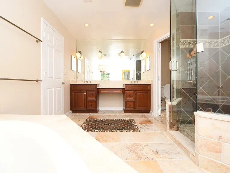 26 Holly Leaf Ct — Photo 105