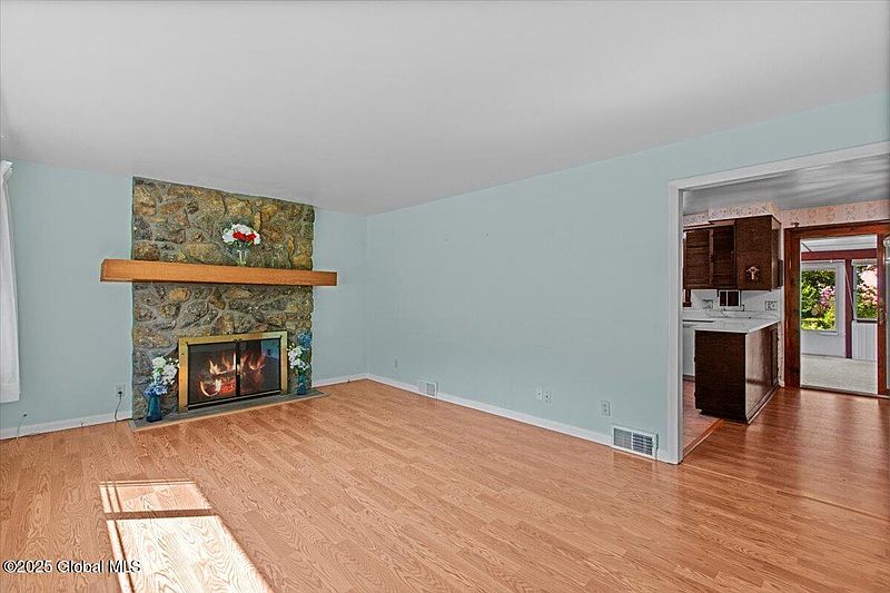 4th image of 42 Brockley Drive