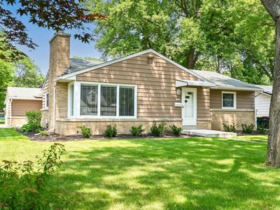 11334 West Parnell AVENUE, Hales Corners, WI, 53130