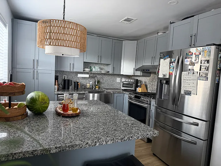 SW 36th Ct — Photo 2