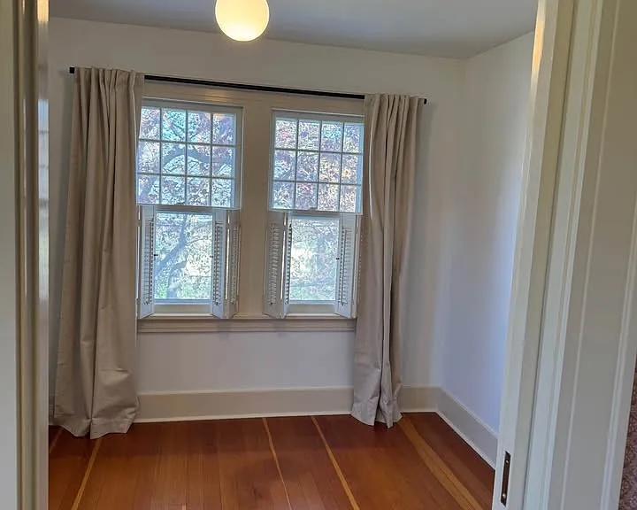 945 University St — Photo 16