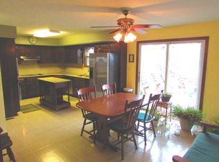 W Cottage Rd, Wilmington, IL 60481