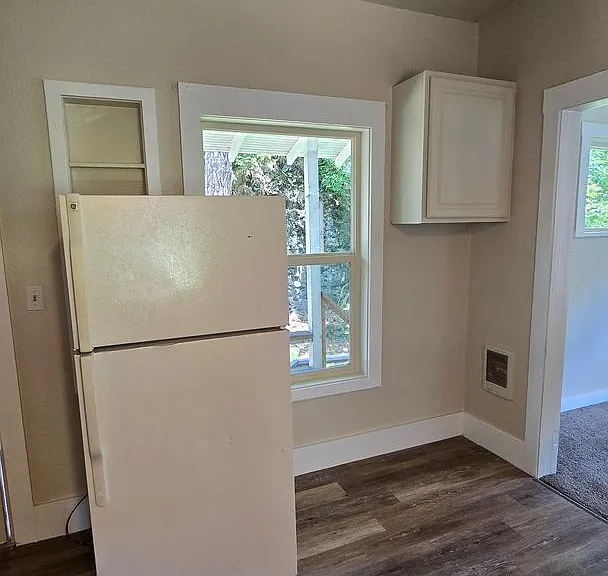 817 E 8th Ave — Photo 3
