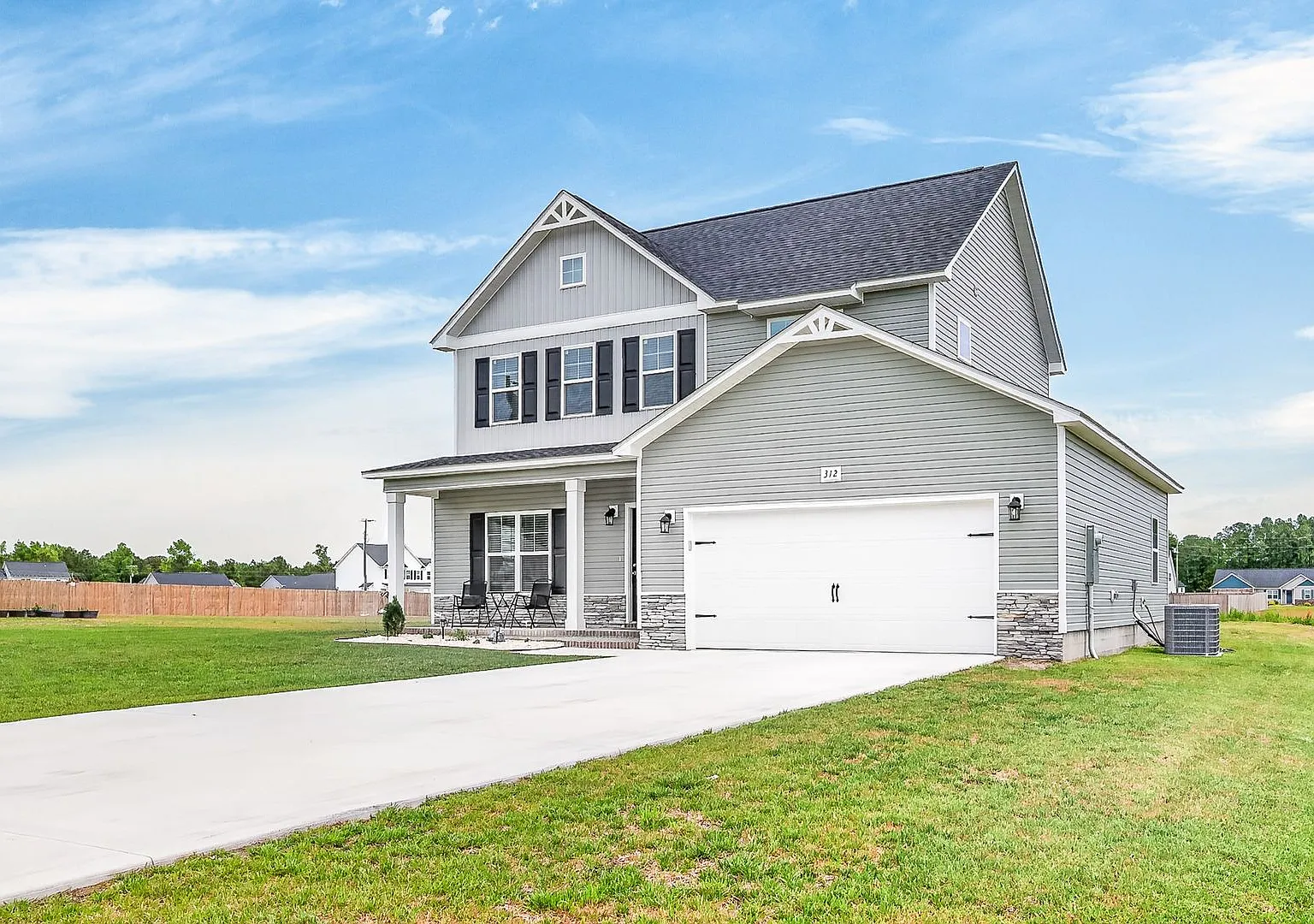 312 Cotton Hill Place | 3BR/2.5BA | Located in Hubert — Photo 3