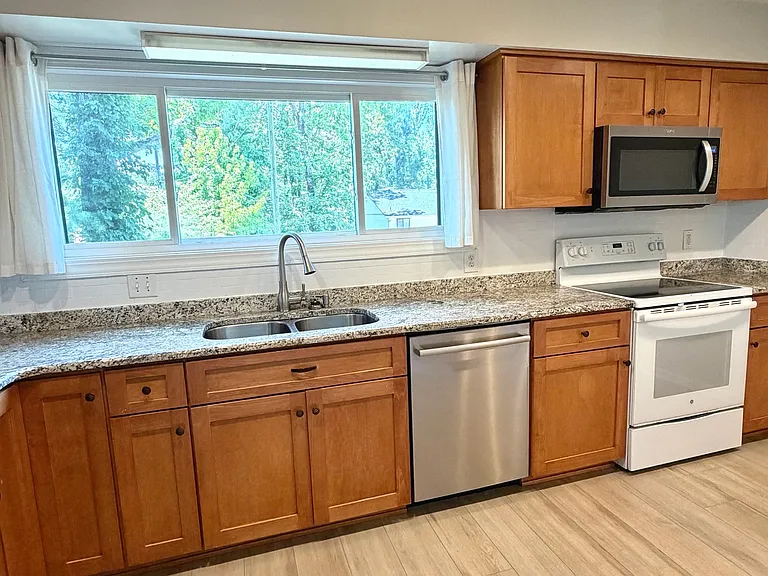 28 Briarglen Pl — Photo 6