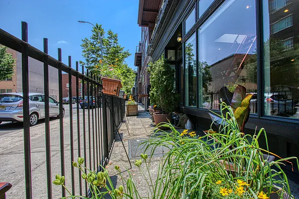 Rented by Douglas Elliman | media 31