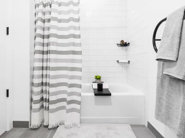 83 East 25th Street image 5 of 6