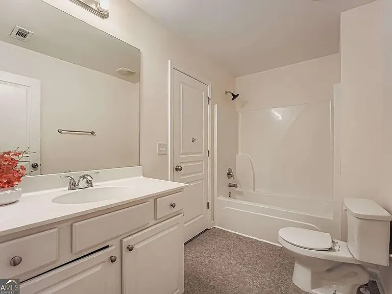 1240 Grayson Oaks Dr — Photo 11
