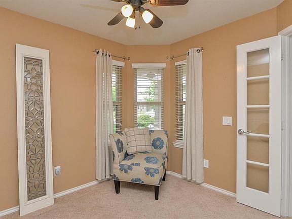 4th image of 1311 Cleistes Ln