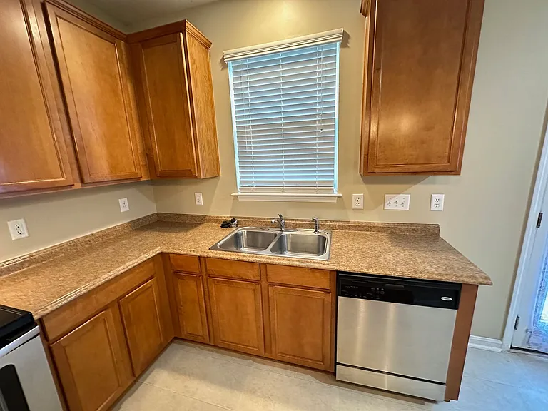 1203 Castle Pines Dr — Photo 9